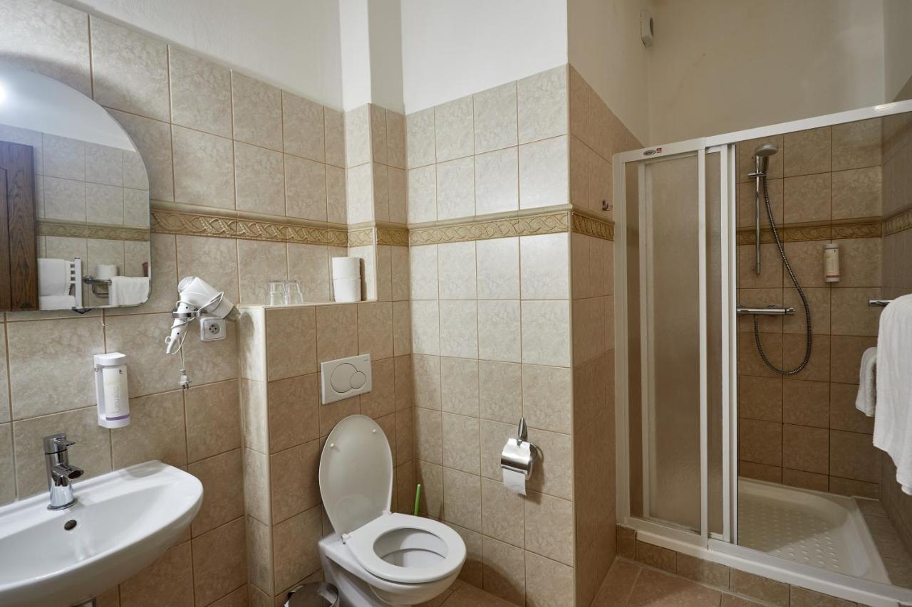 Vivaldi Apartments Микулов Екстериор снимка