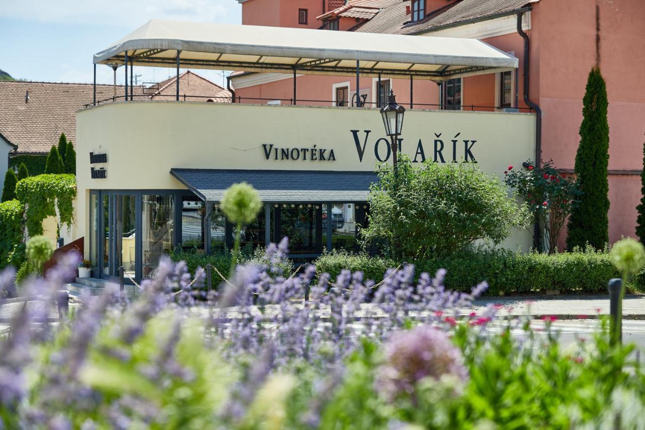 Vivaldi Apartments Микулов Екстериор снимка