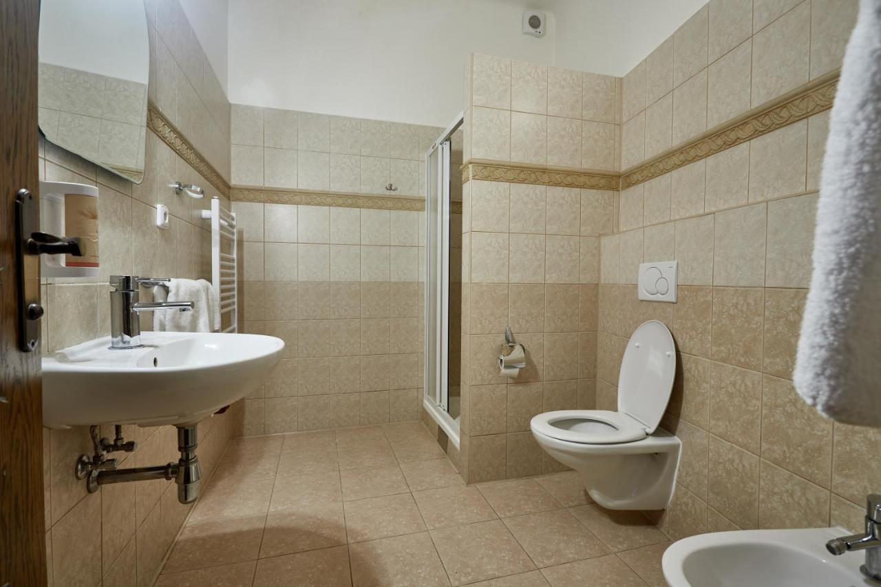 Vivaldi Apartments Микулов Екстериор снимка