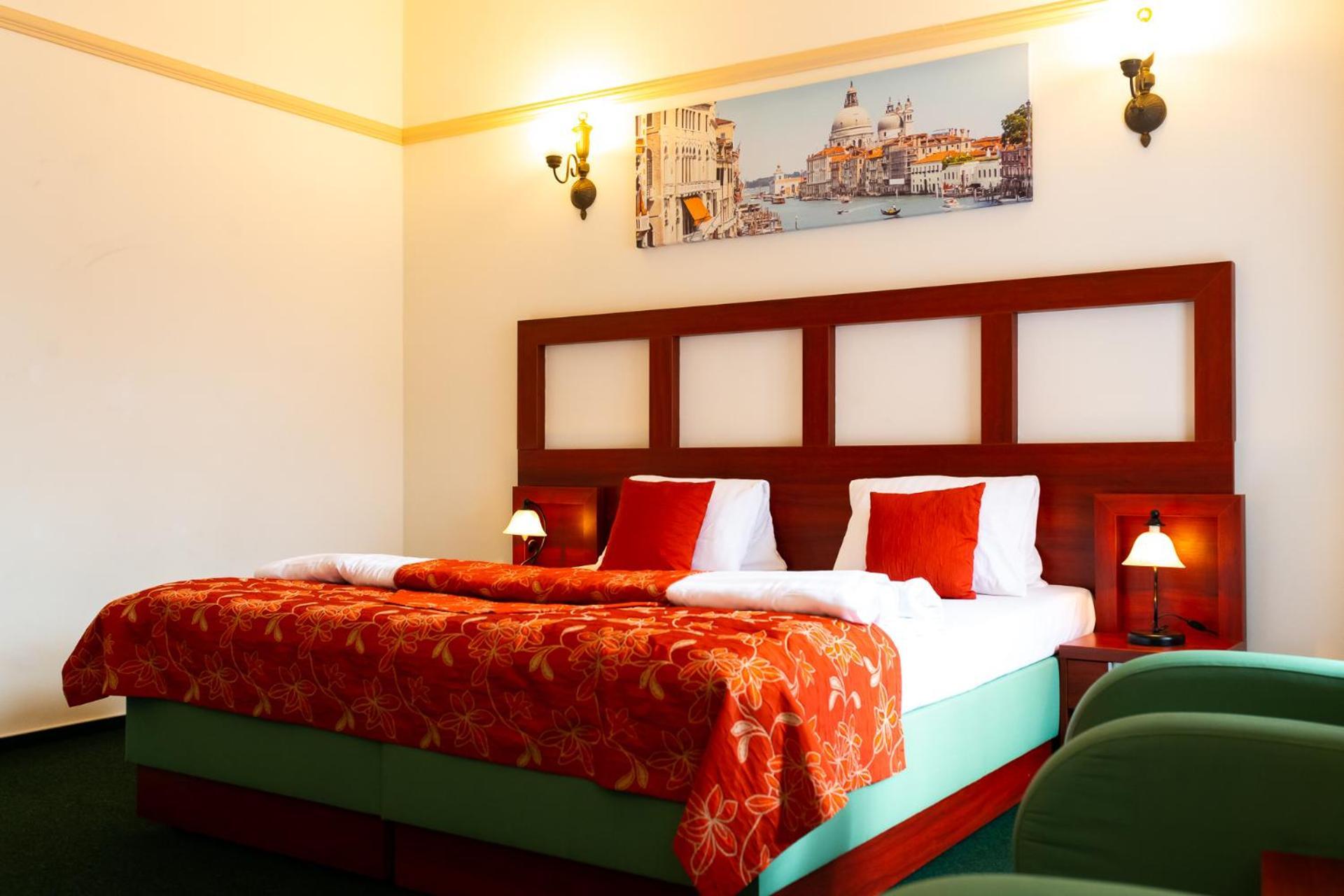 Vivaldi Apartments Микулов Екстериор снимка