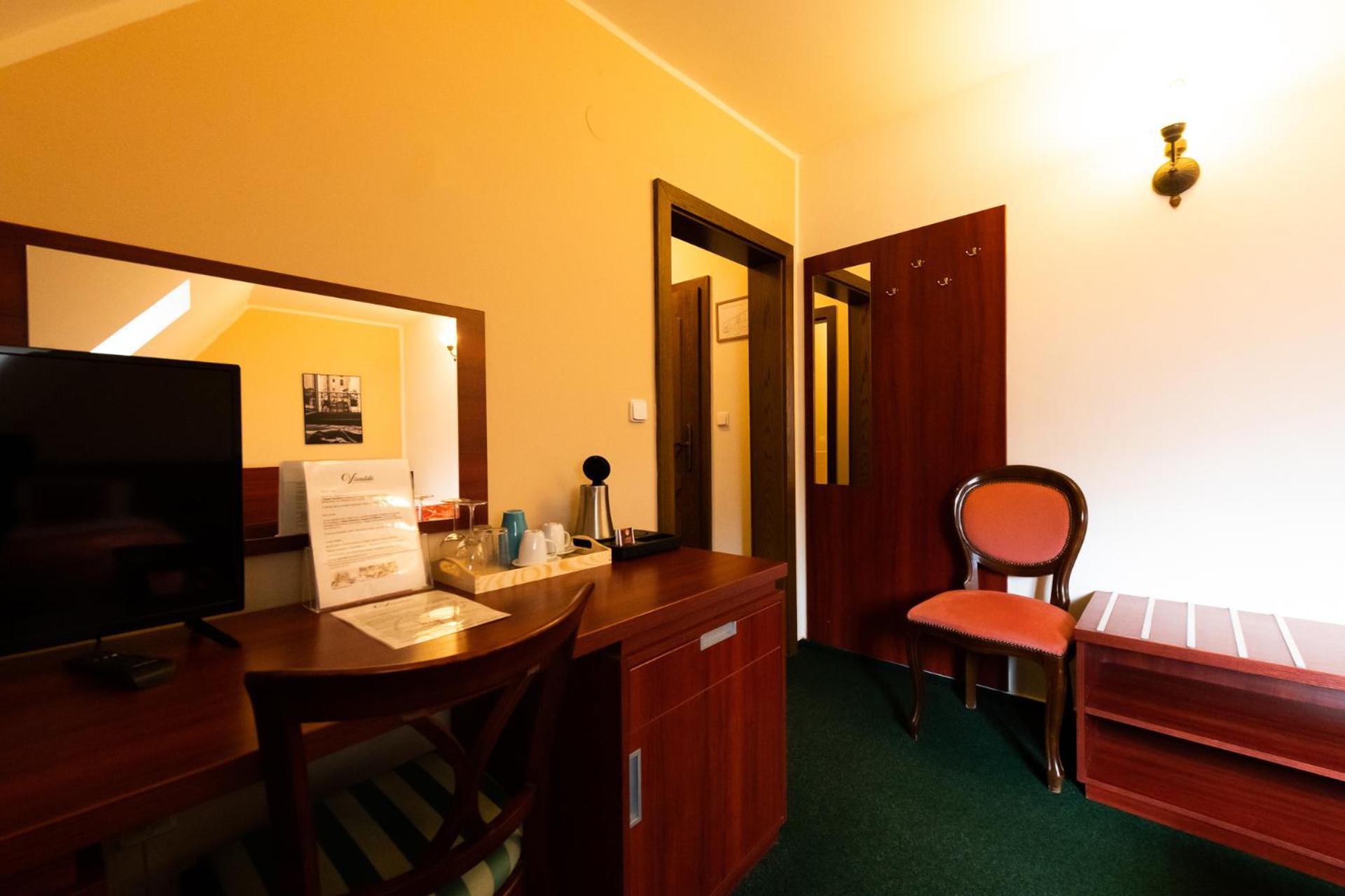 Vivaldi Apartments Микулов Екстериор снимка