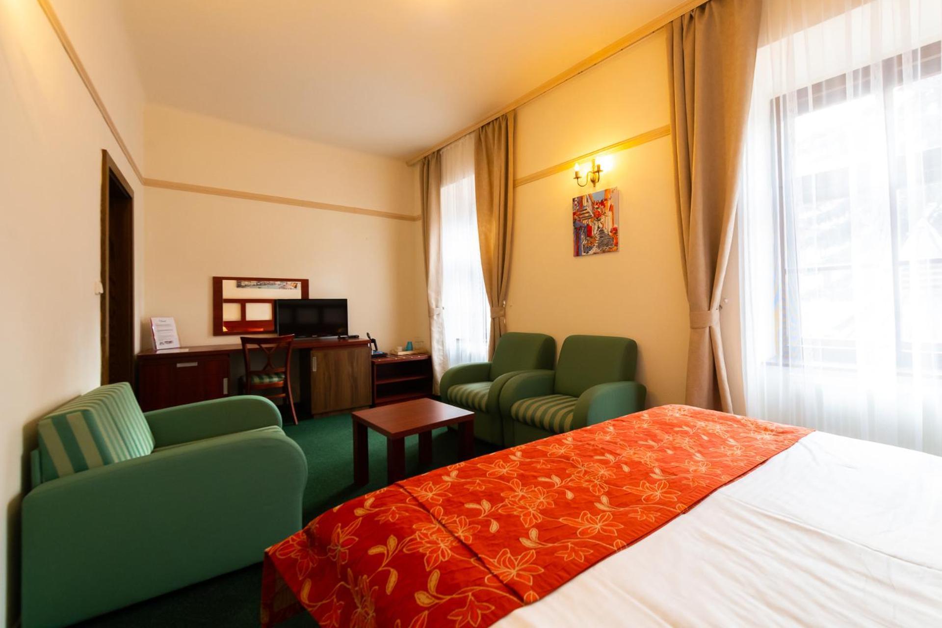 Vivaldi Apartments Микулов Екстериор снимка